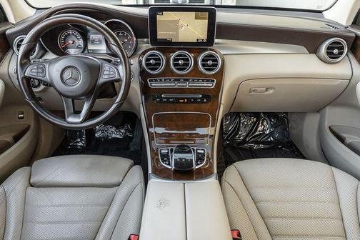 2016 Mercedes-Benz GLC 300 Base