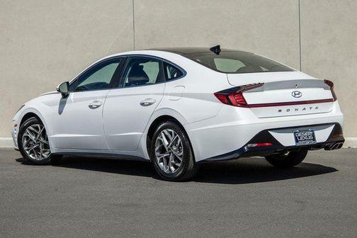 2022 Hyundai SONATA SEL