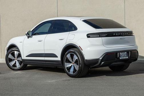 2024 Porsche Macan 4