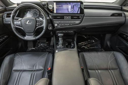 2023 Lexus ES 300h Luxury