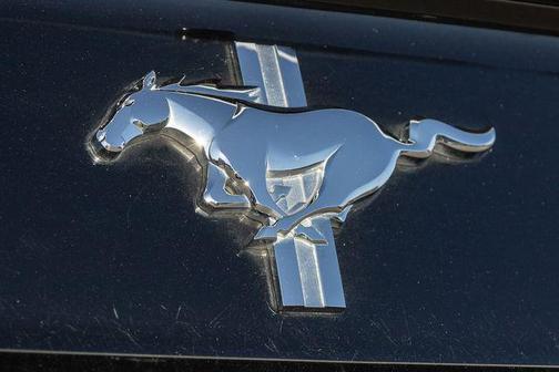 2017 Ford Mustang V6