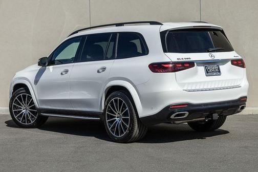 2025 Mercedes-Benz GLS 580 4MATIC