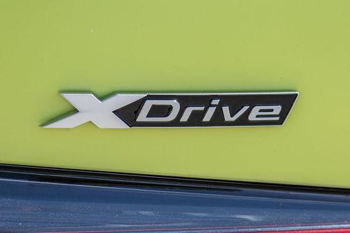 Sao Paulo Yellow 2023 BMW M4 Competition xDrive