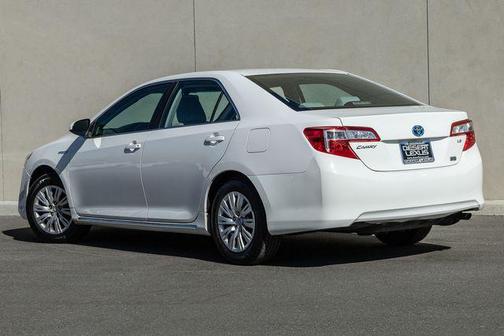 2013 Toyota Camry Hybrid LE