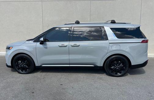 Ceramic Silver 2022 Kia Carnival SX Prestige