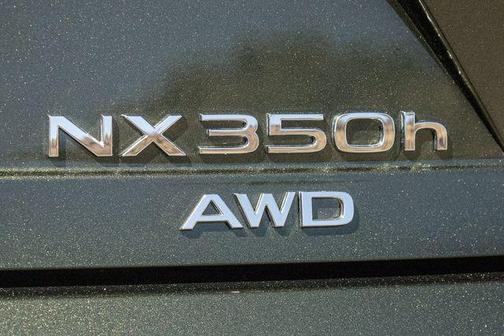2025 Lexus NX 350h Premium