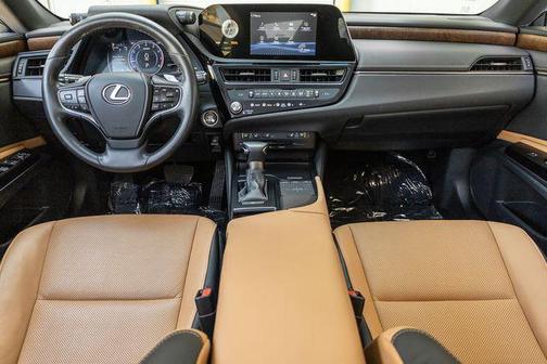 2022 Lexus ES 350 Base