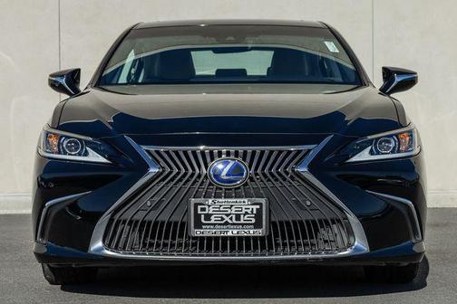 2020 Lexus ES 300h Base