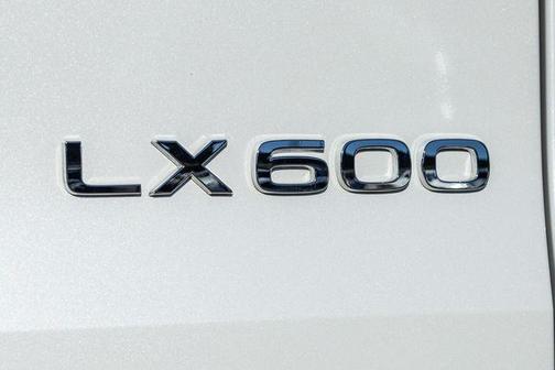 2024 Lexus LX 600 Luxury