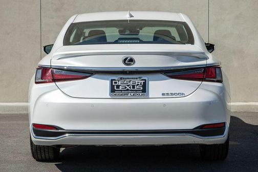 2023 Lexus ES 300h Luxury