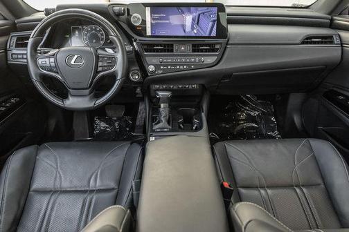 2023 Lexus ES 300h Luxury