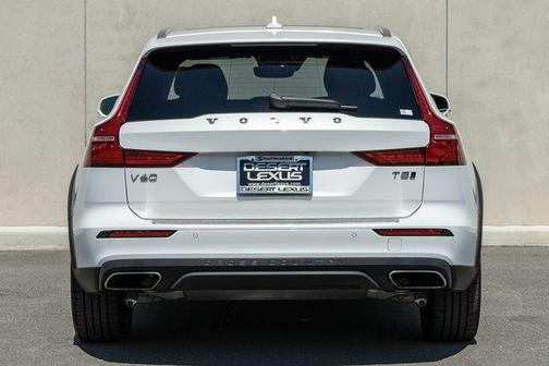 2020 Volvo V60 Cross Country T5