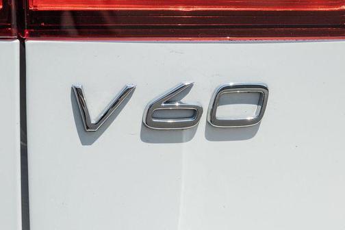 2020 Volvo V60 Cross Country T5