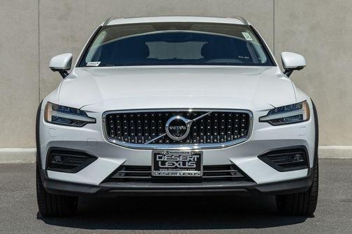 2020 Volvo V60 Cross Country T5
