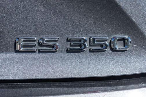 2017 Lexus ES 350 Base