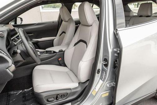 2025 Lexus UX 300h Base