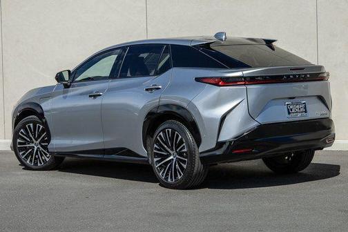2023 Lexus RZ 450e Luxury