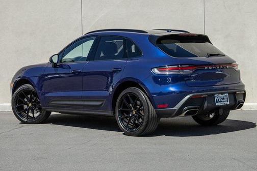 2022 Porsche Macan Base