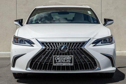 2025 Lexus ES 300h Base