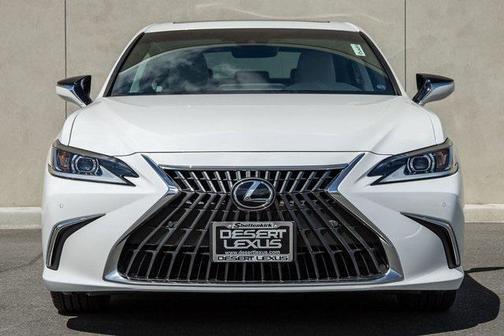2025 Lexus ES 300h Base