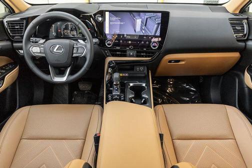 2026 Lexus NX 450h+ Luxury