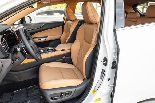 2026 Lexus NX 450h+ Luxury