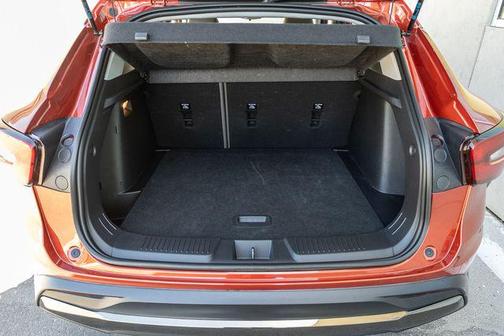 Cayenne Orange Metallic 2024 Chevrolet Trax FWD ACTIV