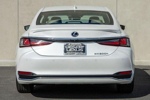2019 Lexus ES 300h Luxury