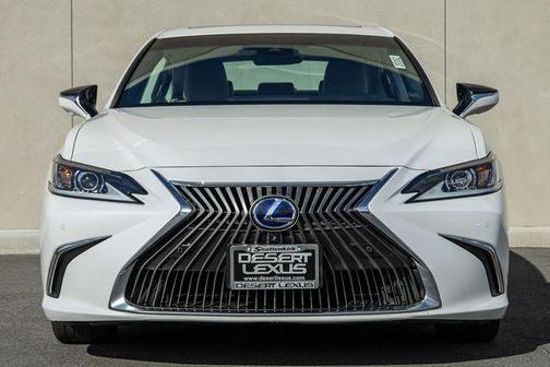 2019 Lexus ES 300h Luxury