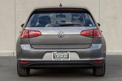 2016 Volkswagen e-Golf SE