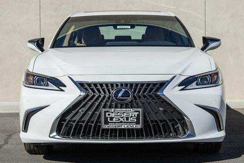 2025 Lexus ES 300h Base