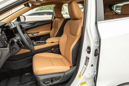 2026 Lexus NX 450h+ Luxury