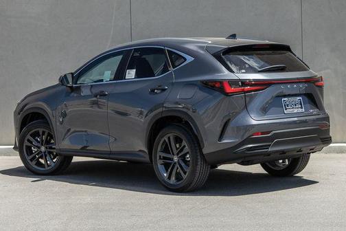 2025 Lexus NX 450h+ Luxury