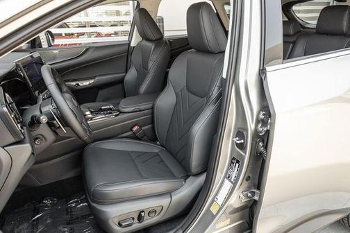 2025 Lexus NX 450h+ Luxury