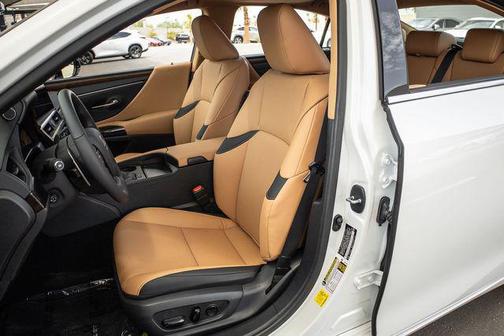 2025 Lexus ES 350 Base