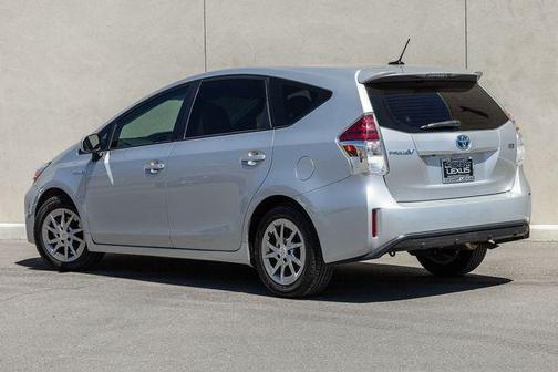 2017 Toyota Prius v Three