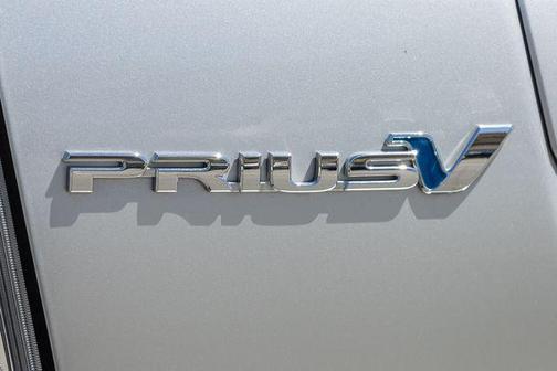 2017 Toyota Prius v Three