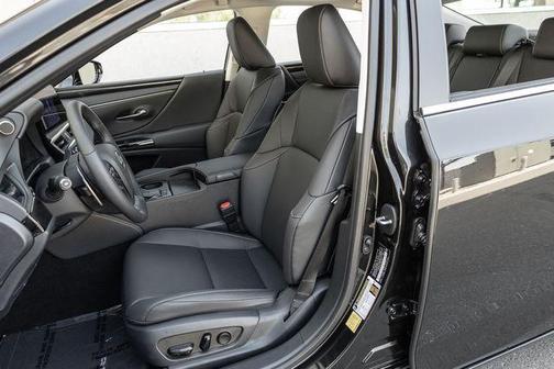 2025 Lexus ES 350 Base