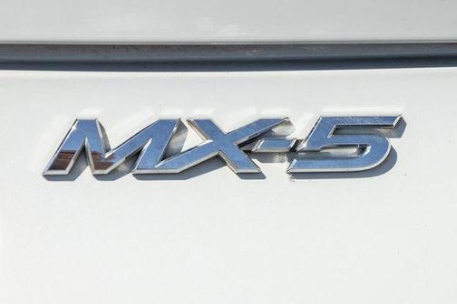 Ceramic Metallic 2016 Mazda MX-5 Miata Grand Touring