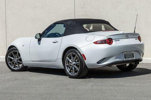 Ceramic Metallic 2016 Mazda MX-5 Miata Grand Touring