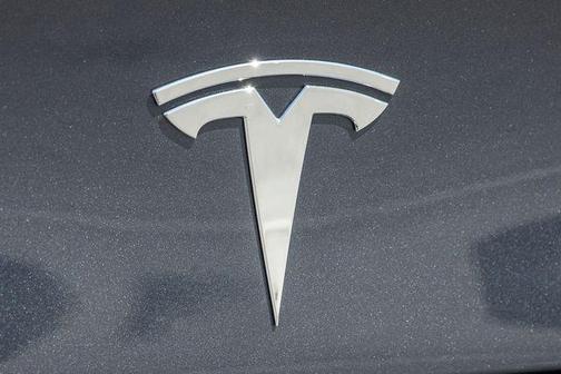 2023 Tesla Model S Standard Range