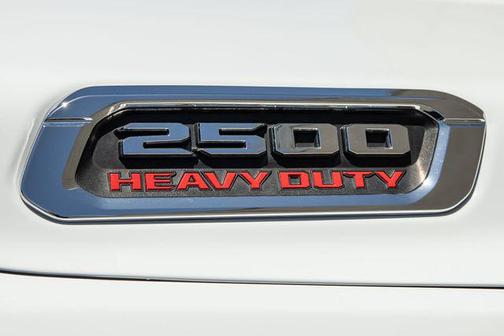 2022 RAM 2500 Laramie Crew Cab 4x4 6'4' Box