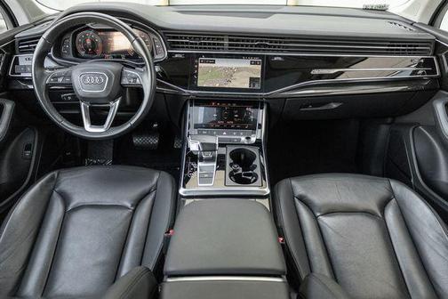 2023 Audi Q7 55 Premium Plus