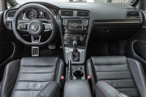 2016 Volkswagen Golf GTI 2.0T SE 4-Door