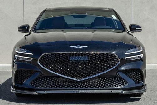 2023 Genesis G70 2.0T RWD