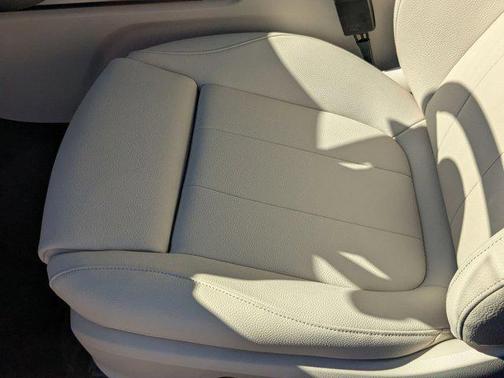 2026 Mercedes-Benz GLB 250 Base