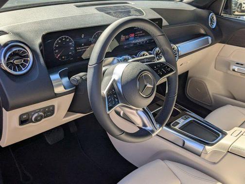 2026 Mercedes-Benz GLB 250 Base