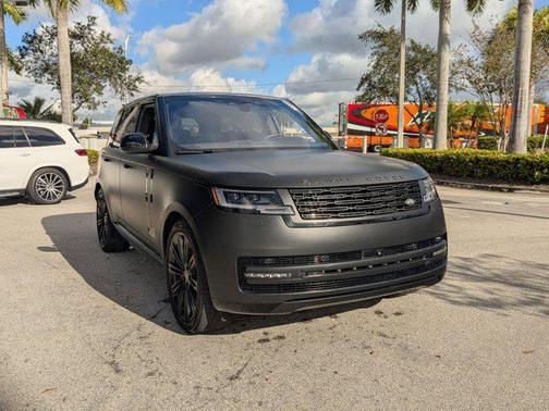 2023 Land Rover Range Rover P530 SE