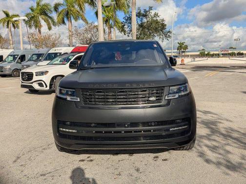 2023 Land Rover Range Rover P530 SE