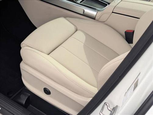 2026 Mercedes-Benz GLB 250 Base